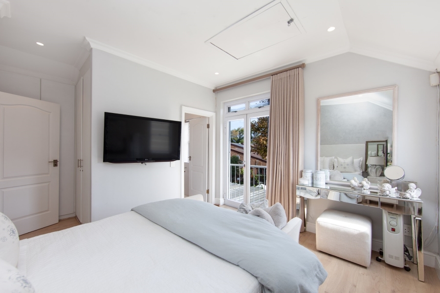 3 Bedroom Property for Sale in Plumstead Western Cape